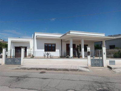 Villa in Via Torre Ovo, 10 a Maruggio