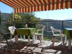 Abitazione panoramica con giardino a Forsivo di Norcia