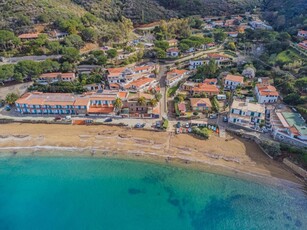 Accogliente Villa con letto matrimoniale, a 400 m dalla spiaggia di Innamorata