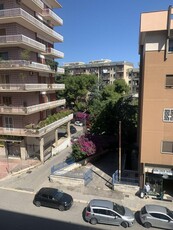 Appartamento di 4 vani /165 mq a Bari - San Pasquale alta