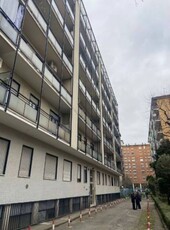 Appartamento in Vendita a Milano Via Antonio Aldini 28A