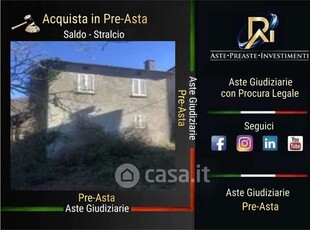 Appartamento in Vendita in Località Case Bosini a Albareto