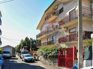 Appartamento in Vendita in Vico Alessandro Volta 15 a Gravina di Catania