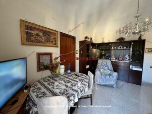 Appartamento in Vendita in Via Carbone 31 a Palermo