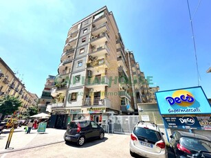 Appartamento in Vendita in Via Consalvo 93 b a Napoli
