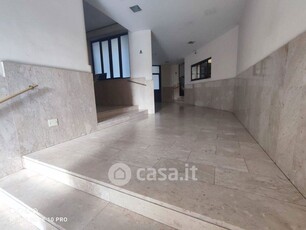 Appartamento in Vendita in Via Giacomo Leopardi a Catania