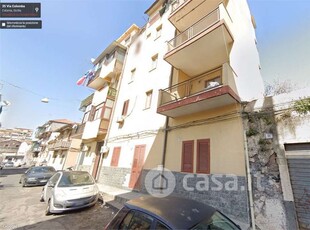 Appartamento in Vendita in Via Colomba 26 -44 a Catania
