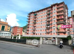 Appartamento in Vendita in Via Piacenza a Genova