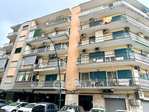 Appartamento in Vendita in Via Raffaele Caravaglios a Napoli