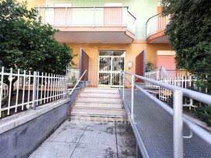 Appartamento in Vendita in Via Re Enzo 6 a Palermo