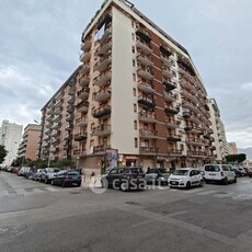 Appartamento in Vendita in Via Ruggero Marturano a Palermo