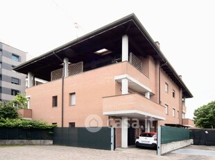 Appartamento in Vendita in Via Scandellara a Bologna