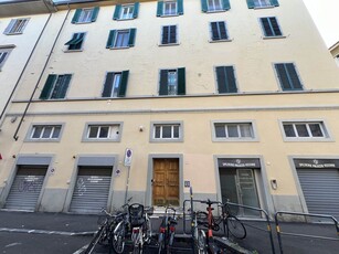 Bilocale in Via Montebello in zona Porta a Prato, San Iacopino, Statuto, Fortezza a Firenze