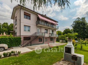 Casa Bi/Trifamiliare in Vendita in a Venezia