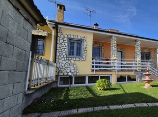 Casa indipendente con giardino in strada esterna della ca' rotta, Verolengo