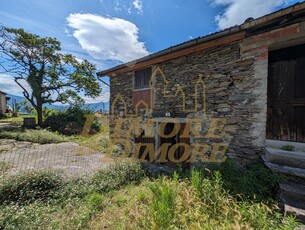 Casa indipendente con giardino in via dei gigli 2, San Bernardino Verbano