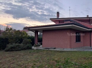 Casa indipendente in Affitto a Rivalta di Torino Via Roma