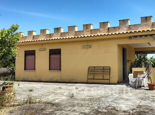 Casa indipendente in Vendita in a Partinico