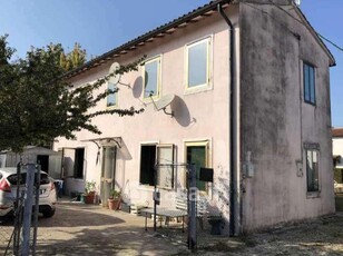 Casa indipendente in Vendita in Contrada Ronchi a Montebello Vicentino