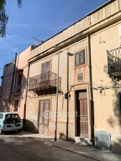 Casa indipendente in Vendita in Via della Ferrovia a San Lorenzo 68 a Palermo