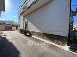 Casa indipendente in Vendita in Vico XII Vittorio Emanuele a Bari