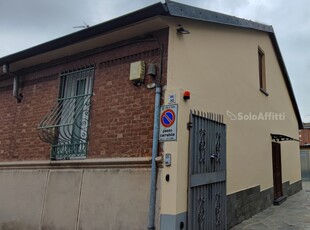 Casa indipendente ristrutturata in via gamalero, Torino