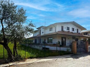 Casa semi indipendente in C.da Villa Andreoli 169 d a Lanciano