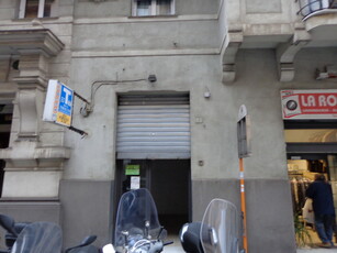 Fondo commerciale in affitto Genova
