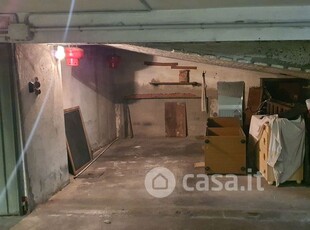 Garage/Posto auto in Vendita in Via Milazzo 19 a Bologna