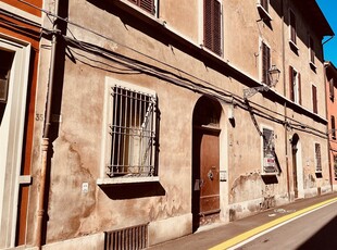 Palazzo in Via Cavour 33 in zona Centro a Imola