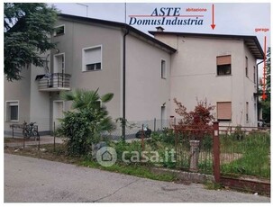 Palazzo in Vendita in Via Cansiglio 3 a San Donà di Piave