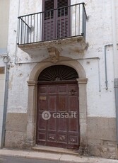 Palazzo in Vendita in Via Cesare Battisti a Mola di Bari