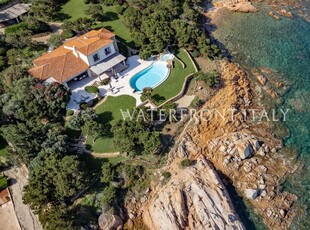 Prestigiosa villa di 400 mq in vendita Porto Cervo, Sardegna