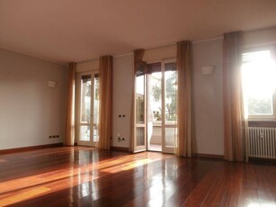 Prestigioso appartamento in vendita Parma, Italia