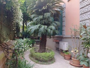 Quadrilocale in Vendita a Napoli, 400'000€, 120 m²