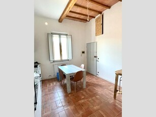 Quadrilocale in Vendita a Siena, zona Taverne D'arbia, 130'000€, 70 m²