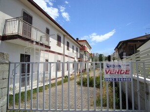 Quadrilocale in Via Tivoli Snc a Corigliano-rossano