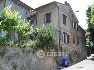 Rustico/Casale in Vendita in Via Chiesa 1 a Montechiarugolo