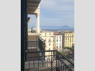 Trilocale in Vendita a Napoli, zona chiaia, 750'000€, 110 m²