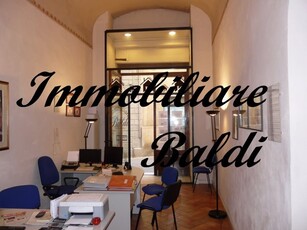 Ufficio in Vendita a Siena, 220'000€, 122 m²