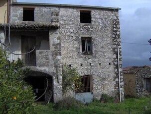 Vendita Stabile/Palazzo in Vairano Patenora