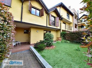 Villa a schiera arredata Centro