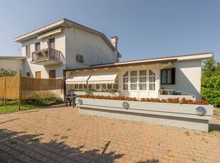 Villa a schiera in Via Alemagna a Cavallino Treporti