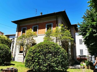 Villa da ristrutturare a Montecatini Terme