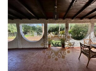Villa in vendita a Quartu Sant'Elena, via Aldebaran 21