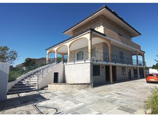 Villa in vendita a Vercelli