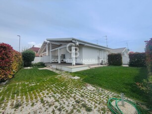 Villa in vendita, Ardea lido dei pini di