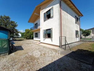 Villa in Vendita in Via Cà Sabbadin 13 a Mira