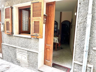 Appartamento in Via Garibaldi, Carloforte (SU)