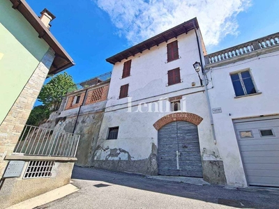 Casa indipendente a Vignale Monferrato